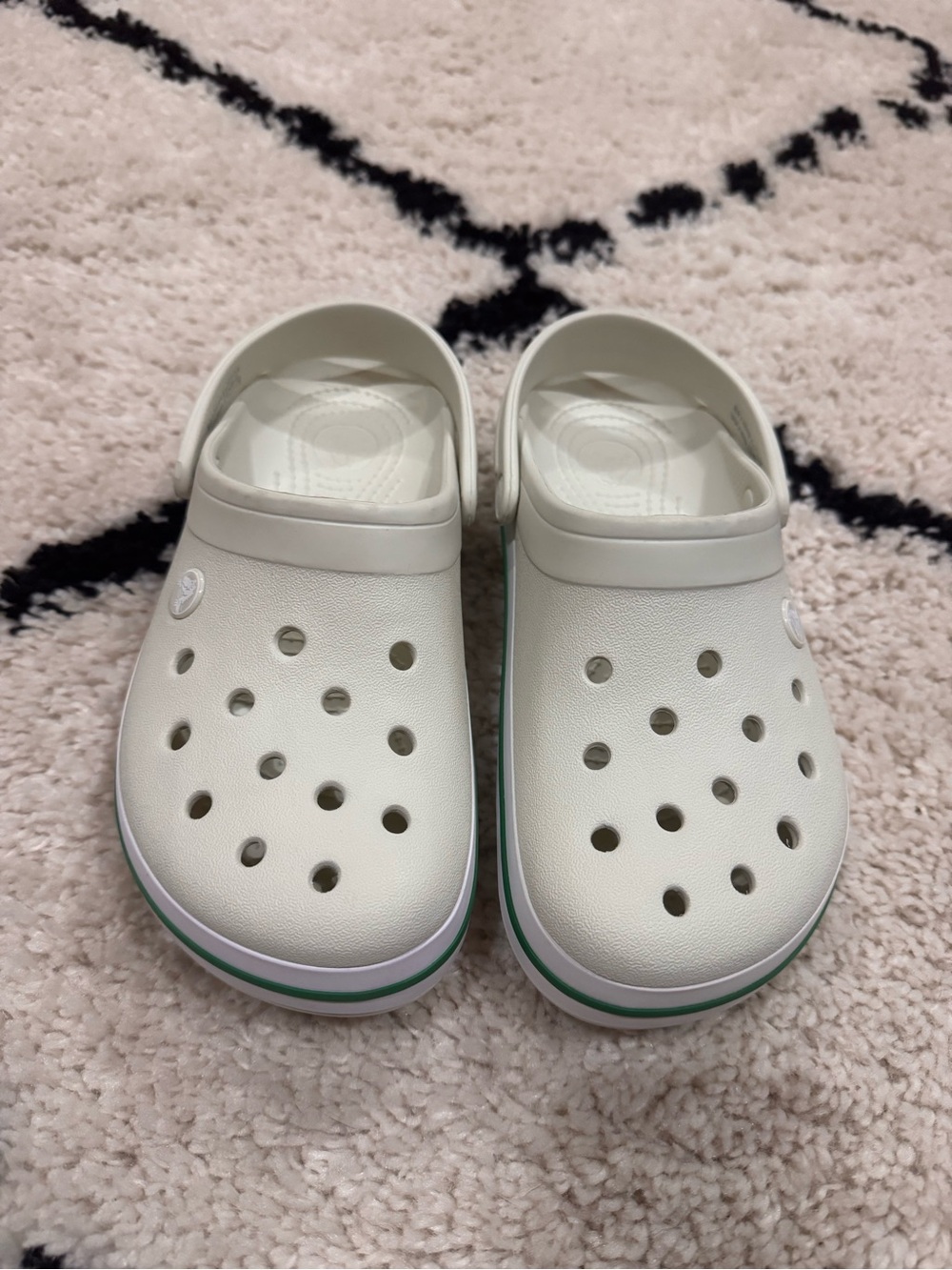Crocs Crocband in Linen